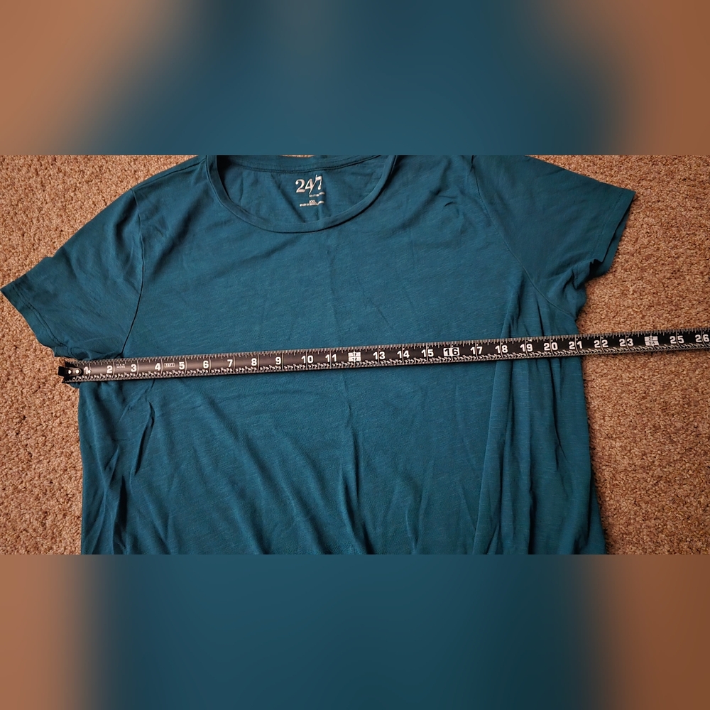Maurices Teal Short Sleeve Top Wirh Knot Hem. XXL - Picture 8 of 8